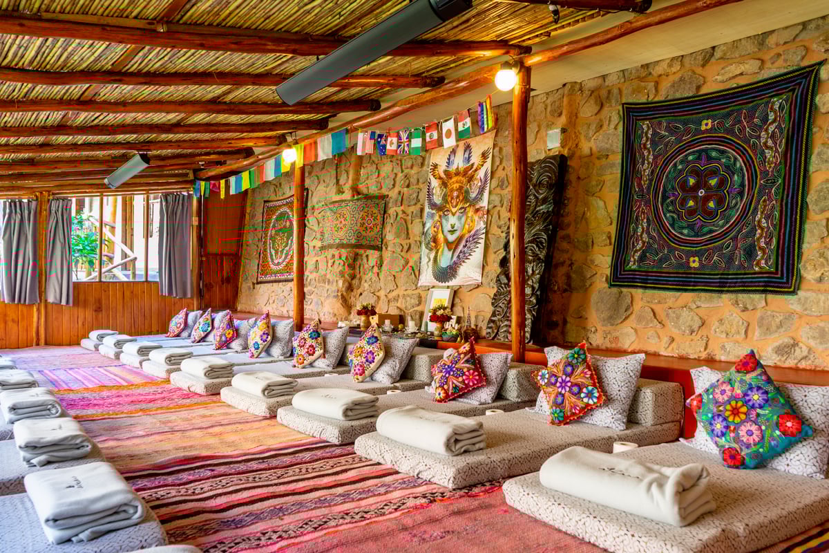 ASV Temple Hor Shaman Row
